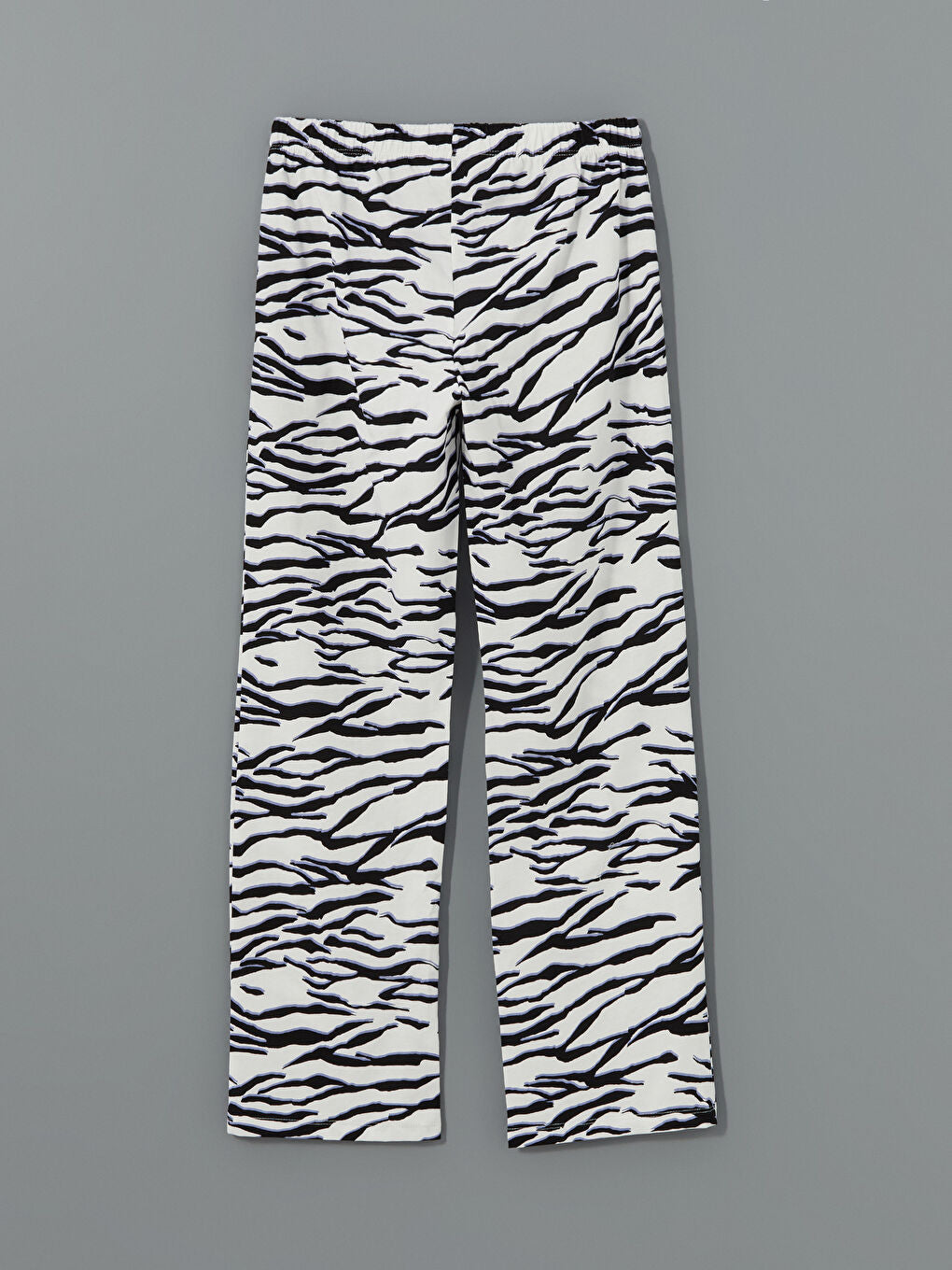 LCW DREAM White Shirt Collar Zebra Patterned Women Pajama Set