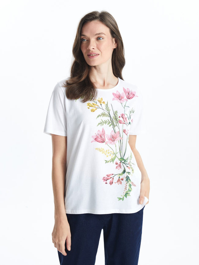 LCW Grace Crew Neck Floral Women T-Shirt Hover Image