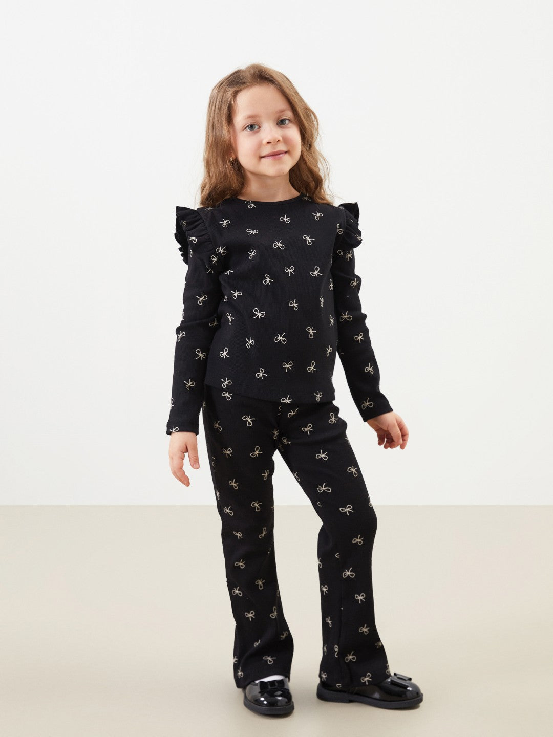 LCW Kids Crew Neck Ribbon Printed Girls Blouse And Leggings 2-Pack