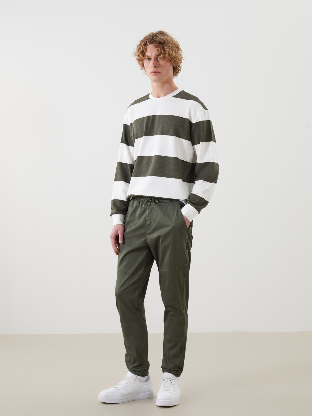 Xside Slim Fit Men Jogger Pants