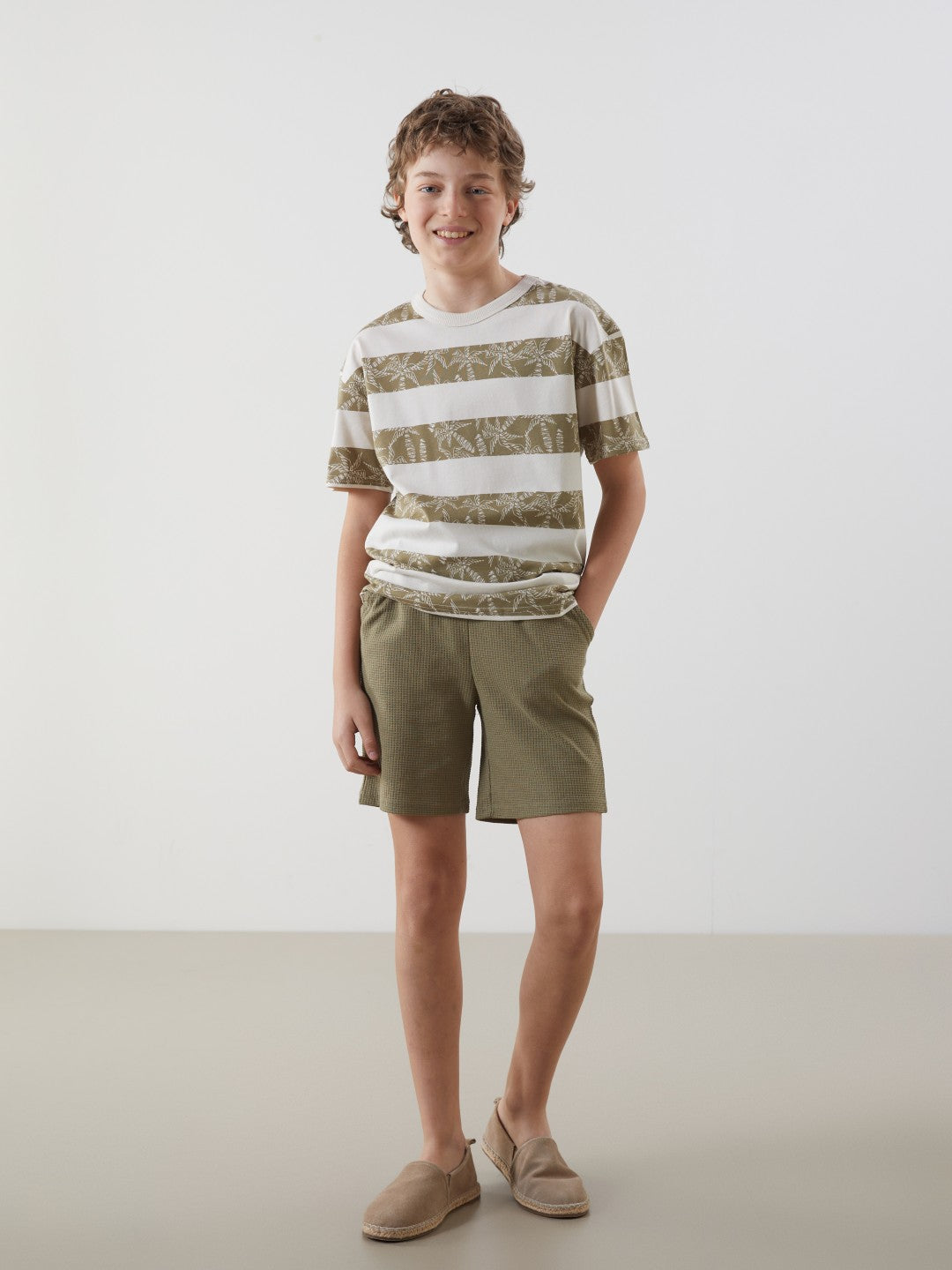 LCW Kids Crew Neck Boy T-Shirt And Shorts