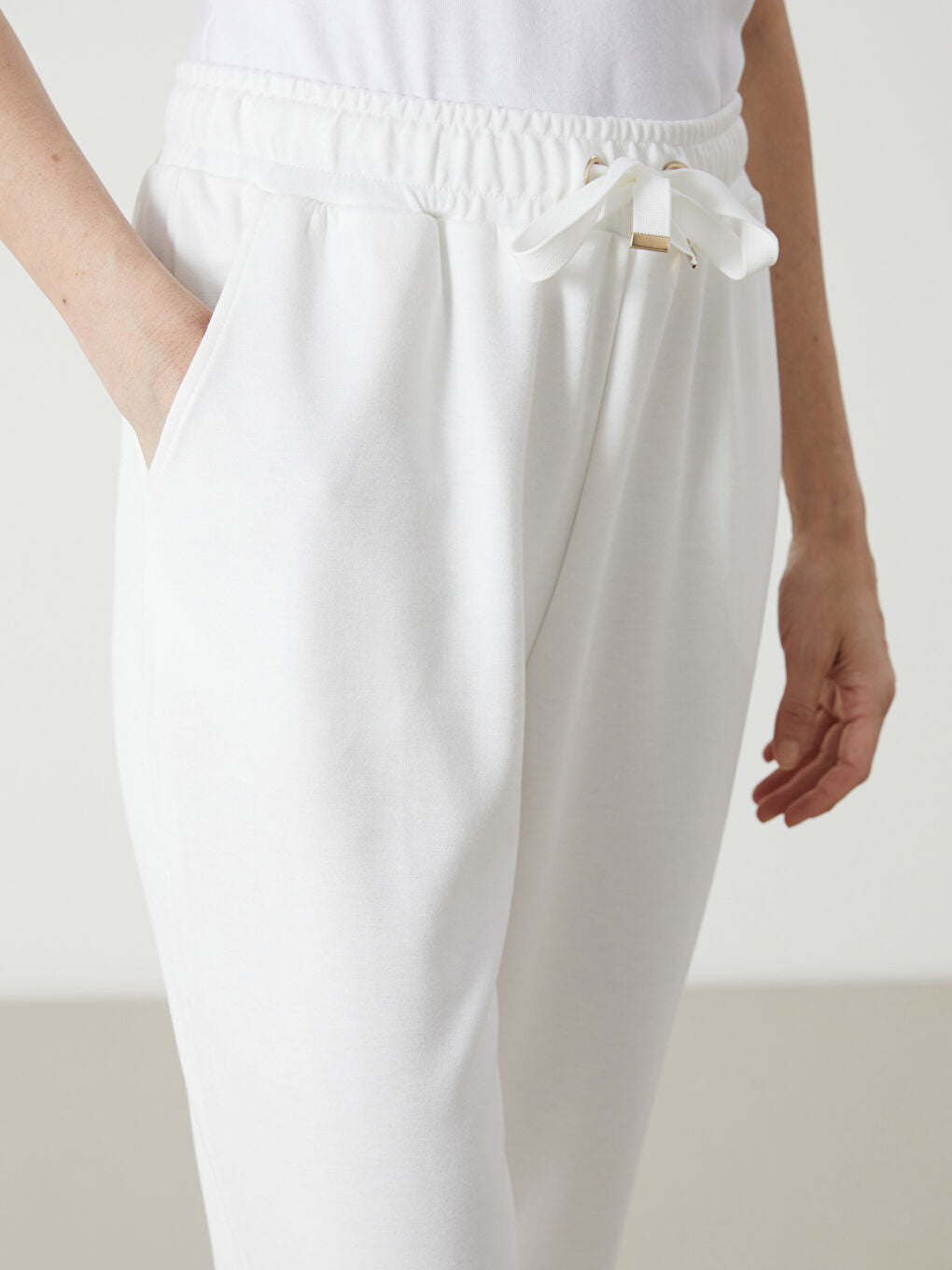 LCWAIKIKI Classic Ecru Elastic Waist Women Tracksuit Bottoms