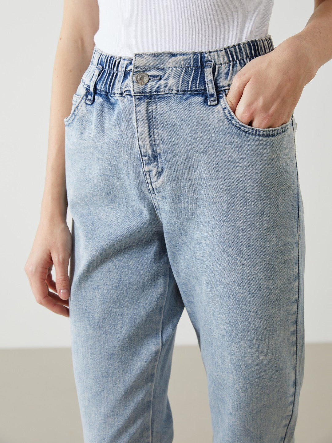 LCW Classic Slim Mom Women Jeans