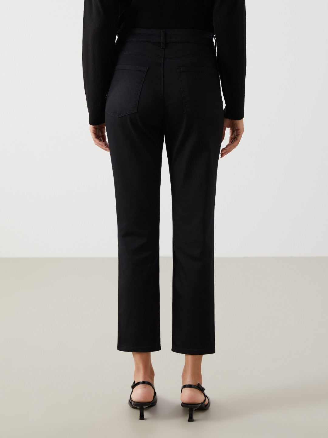 LCW Classic Straight Fit Women Jeans