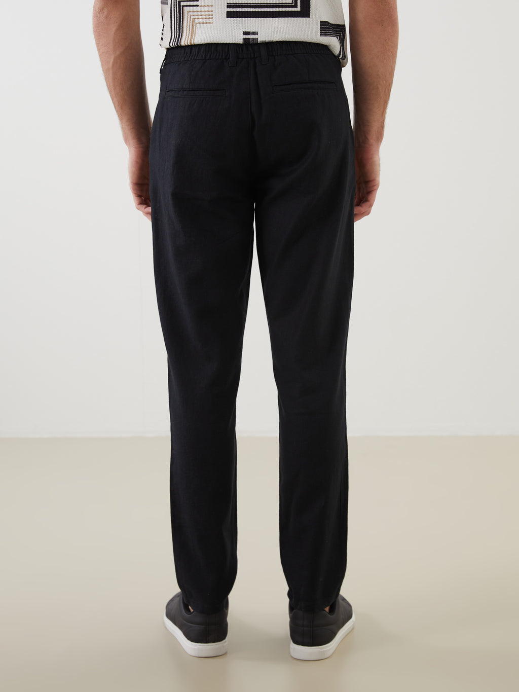 Slim Fit Linen Blend Men Trousers