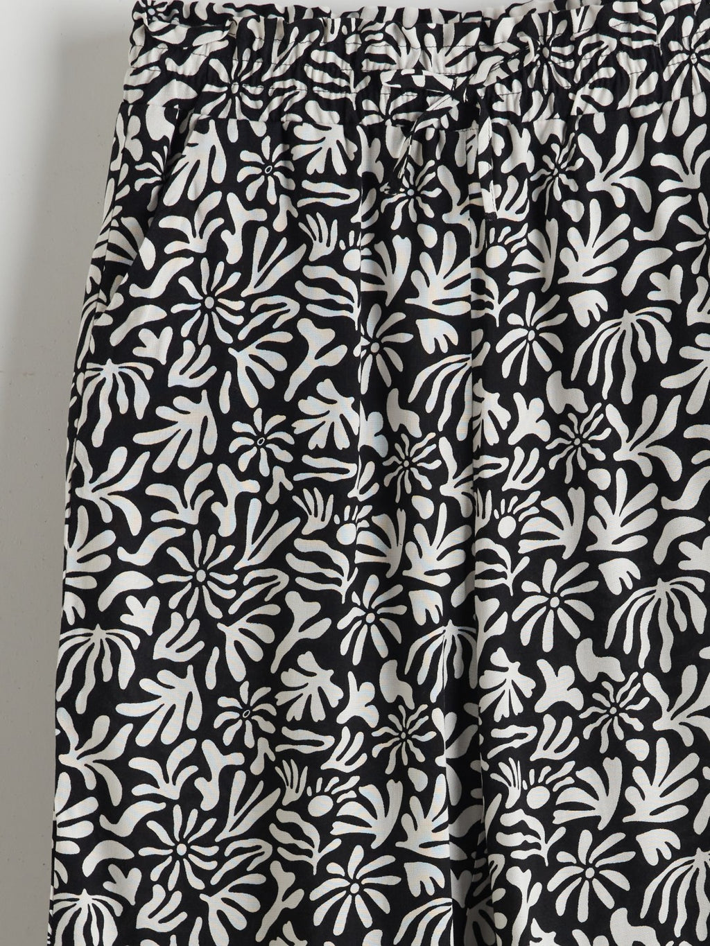 LCW Kids Elastic Waist Girls Trousers