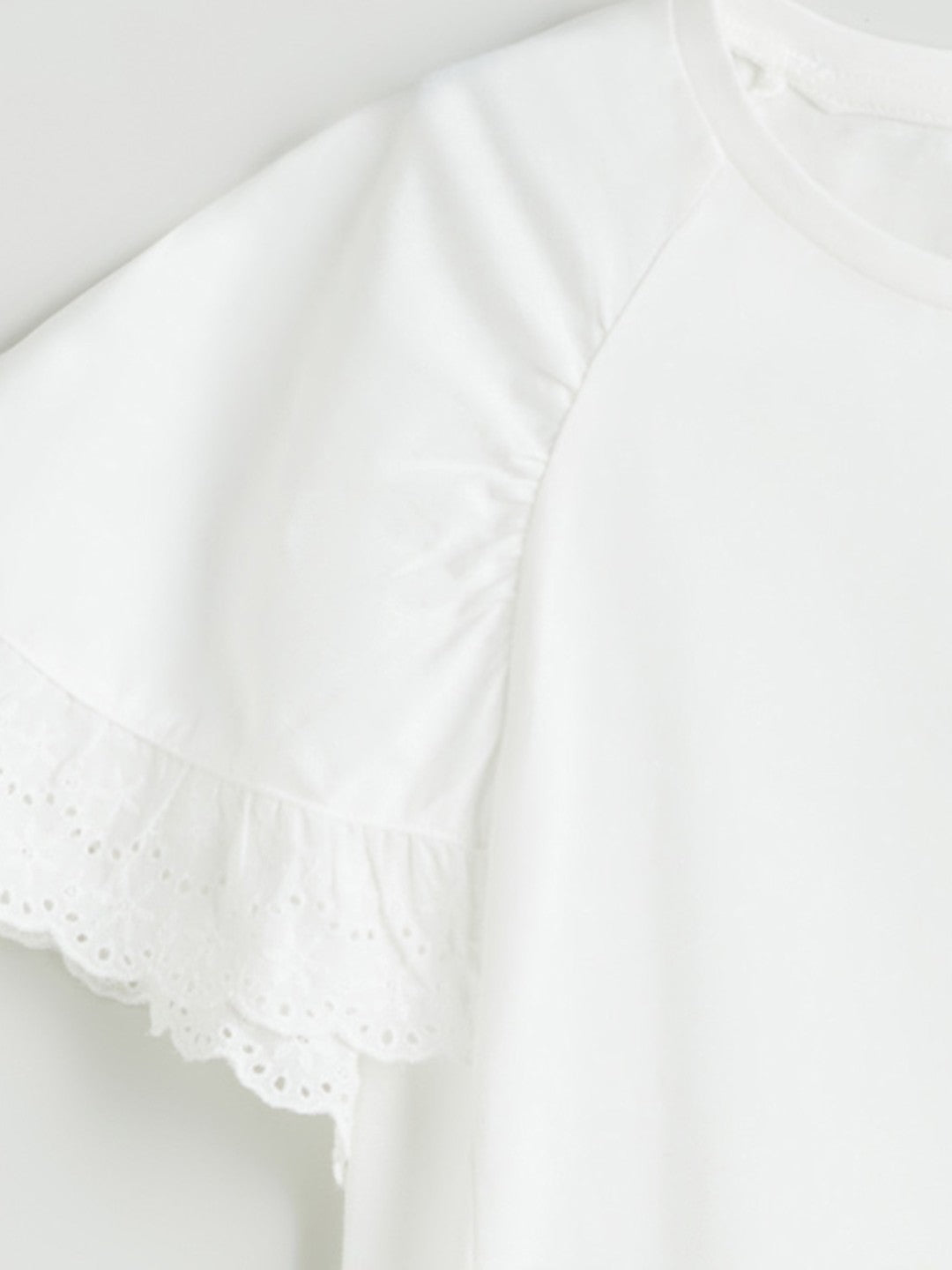 LCW Kids Crew Neck Scallop Detailed Girls T-Shirt