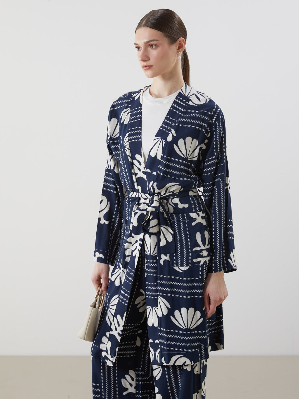 LCW Modest Shawl Collar Patterned Oversize Women Kimono