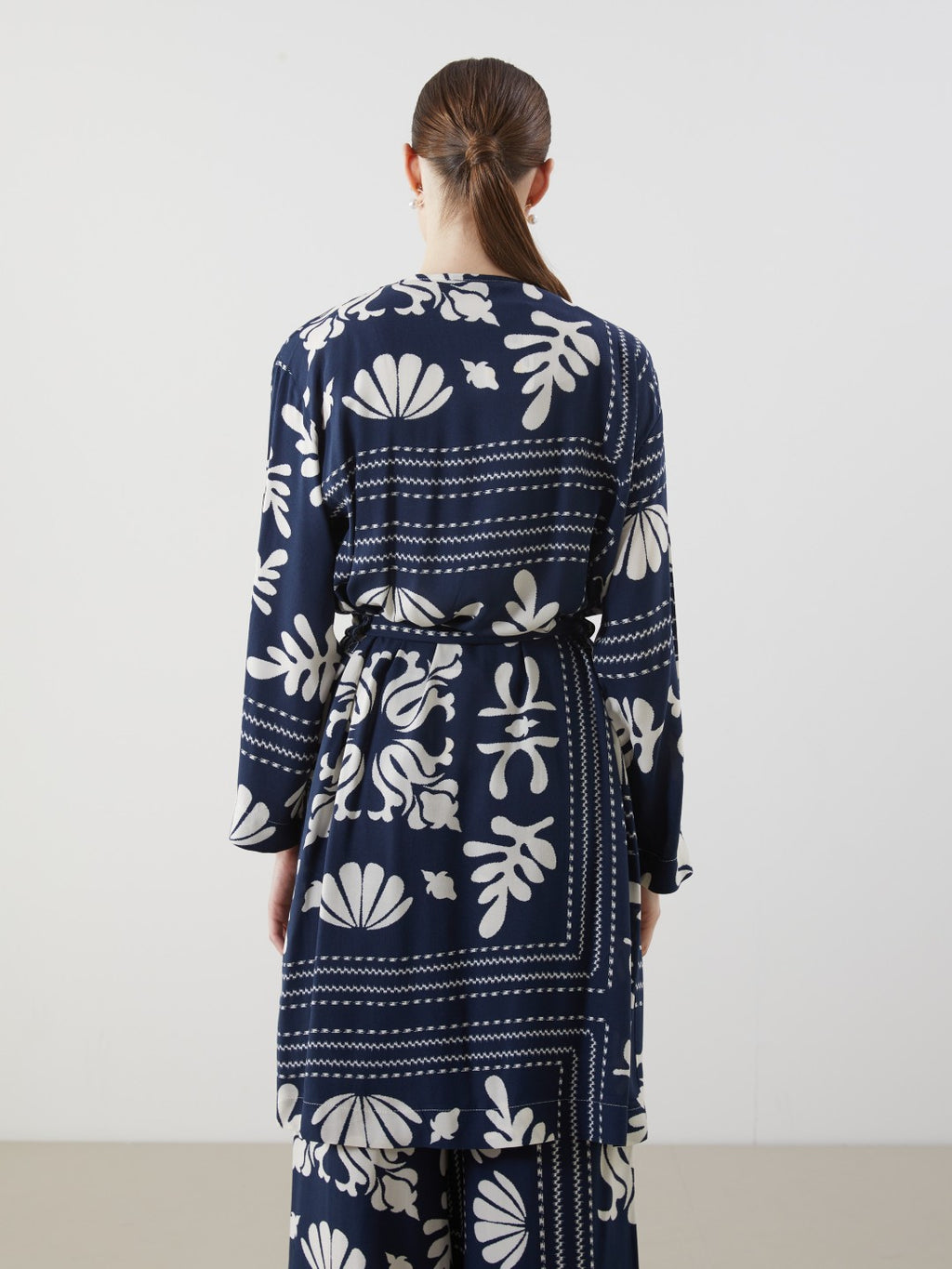 LCW Modest Shawl Collar Patterned Oversize Women Kimono