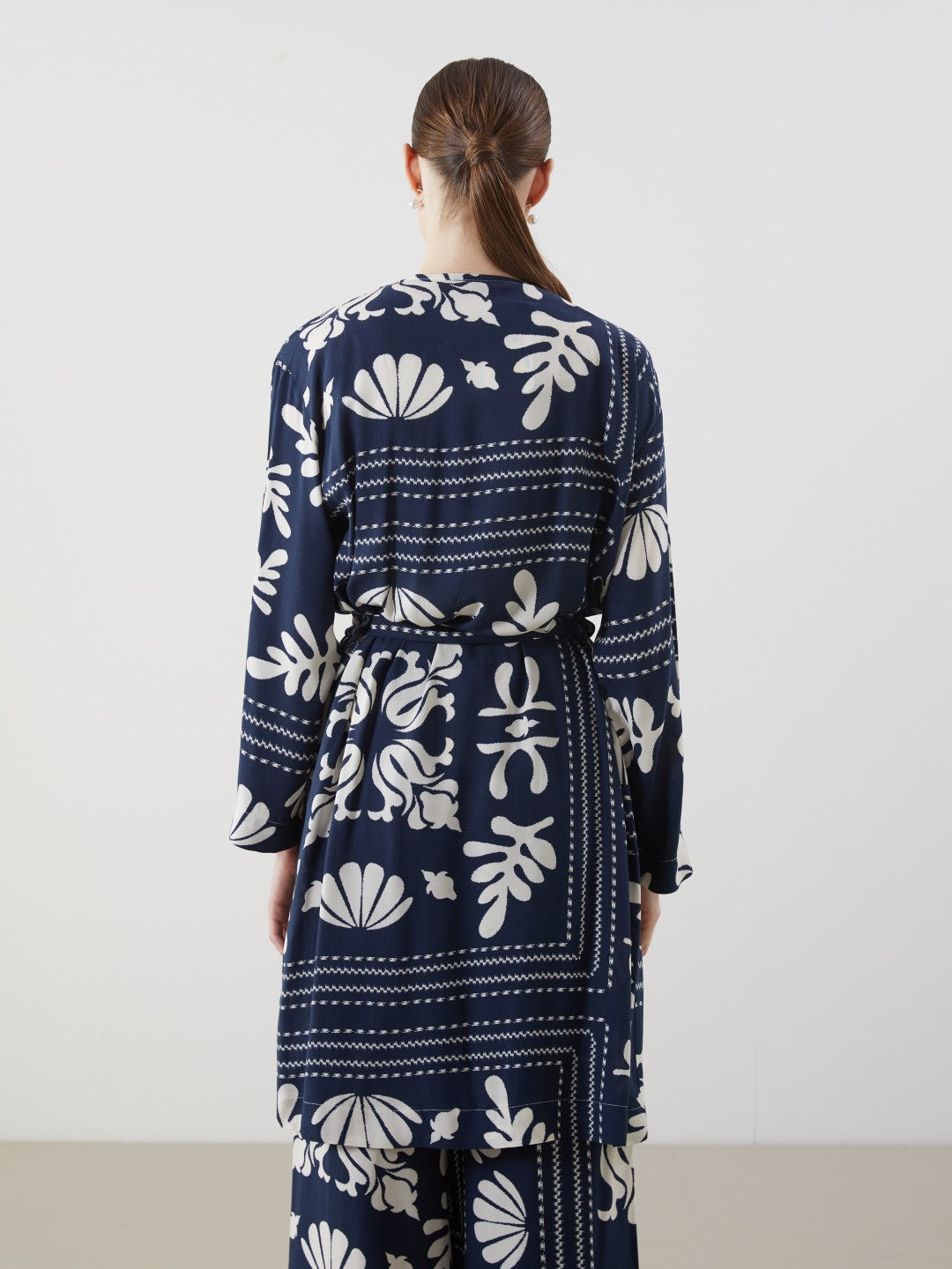 LCW Modest Shawl Collar Patterned Oversize Women Kimono