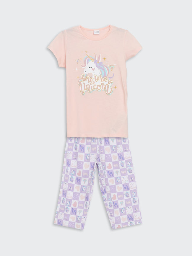 LCW Kids Crew Neck Girls Pajama Set Hover Image