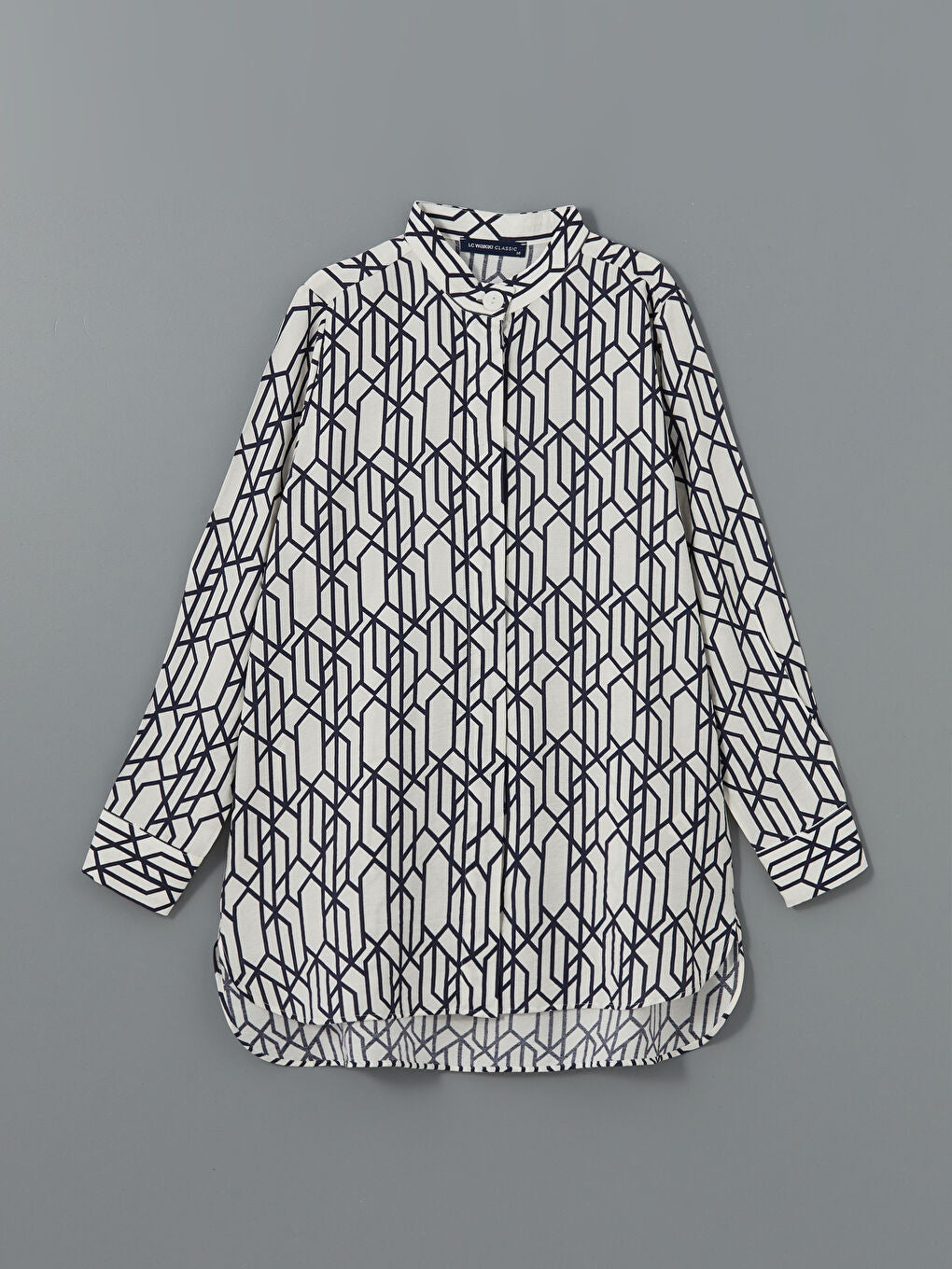 LCWAIKIKI Classic Black Judge Collar Patterned Women Shirt Tunic