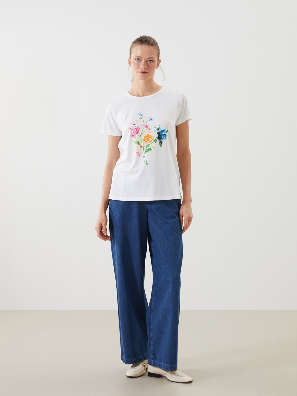 LCW Classic Crew Neck Floral Women T-Shirt