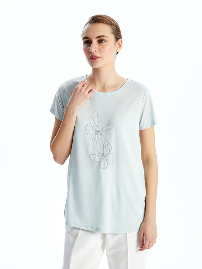 LCWAIKIKI Classic Gray Crew Neck Embroidered Women T-Shirt Hover Image