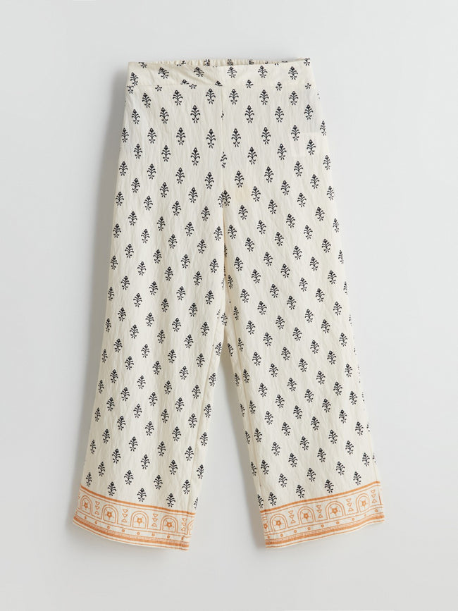 LCW Kids Elastic Waist Girls Trousers Hover Image