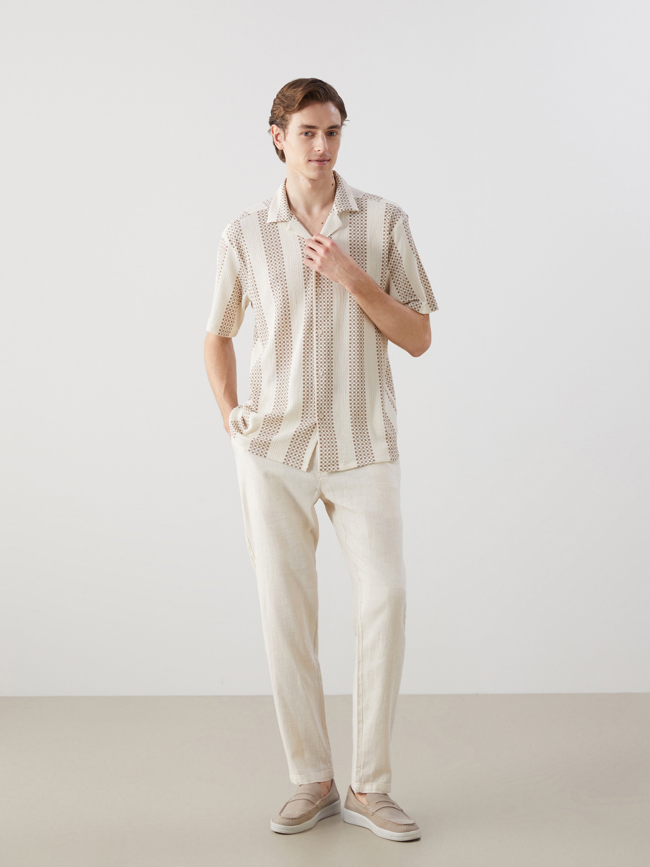 Regular Fit Short Sleeve Patterned Men Shirt