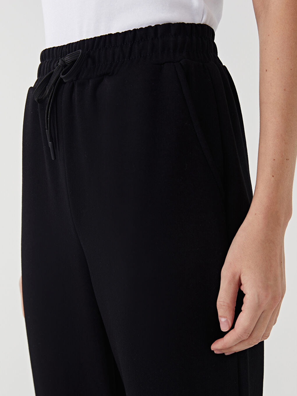 LCW Modest Green Elastic Waist Women Tracksuit Bottoms