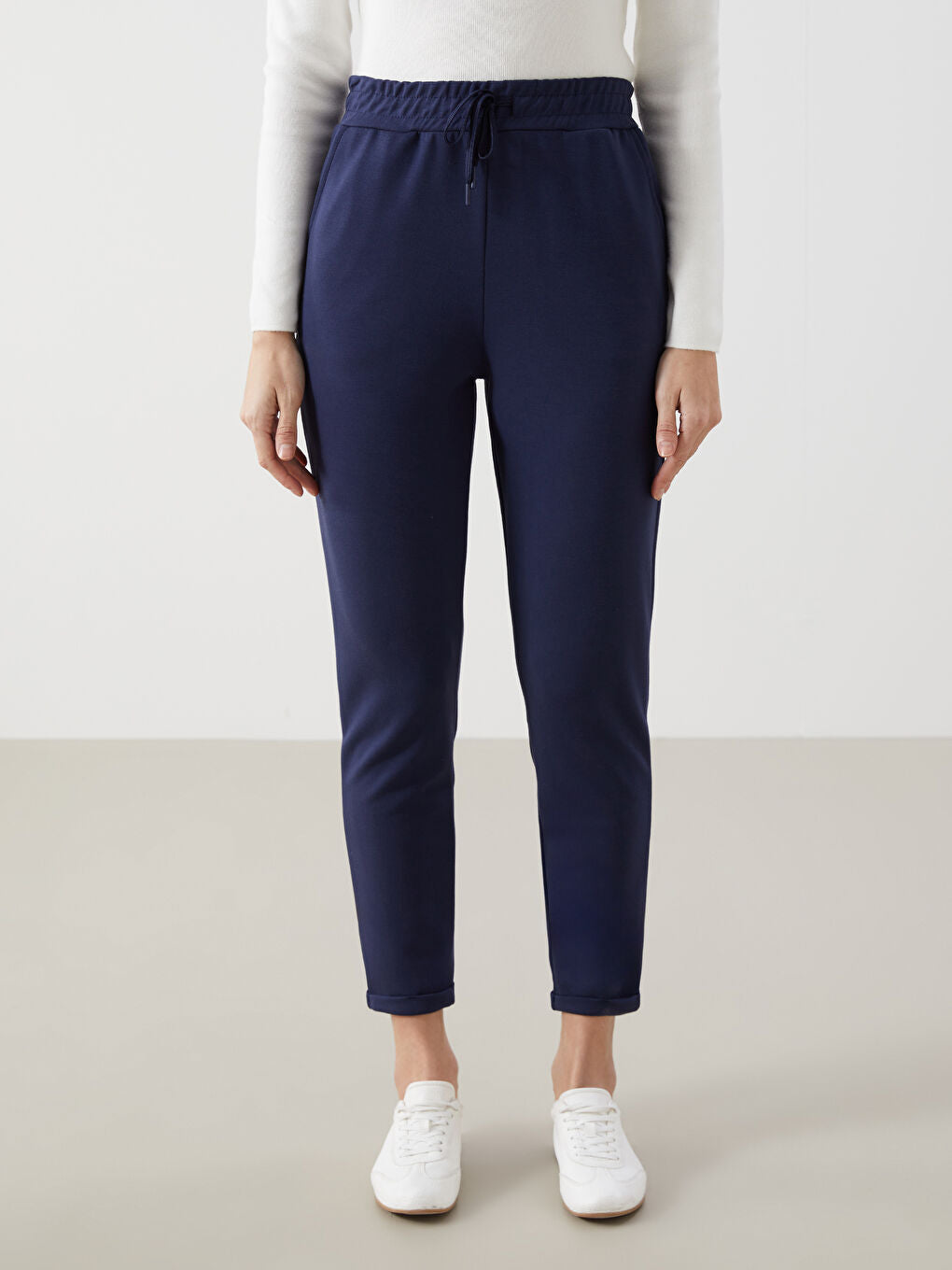 LCW Modest Green Elastic Waist Women Tracksuit Bottoms