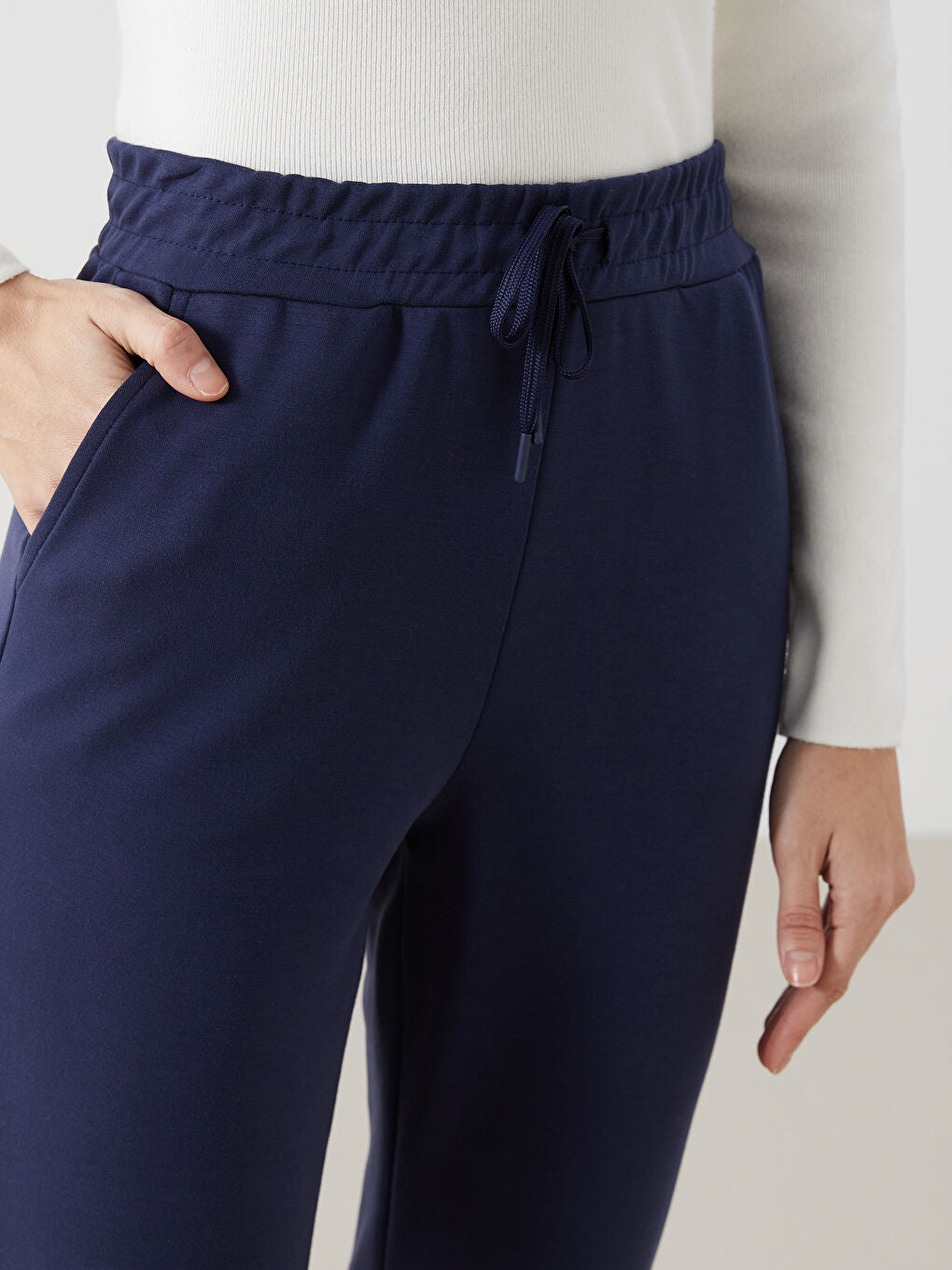 LCW Modest Green Elastic Waist Women Tracksuit Bottoms