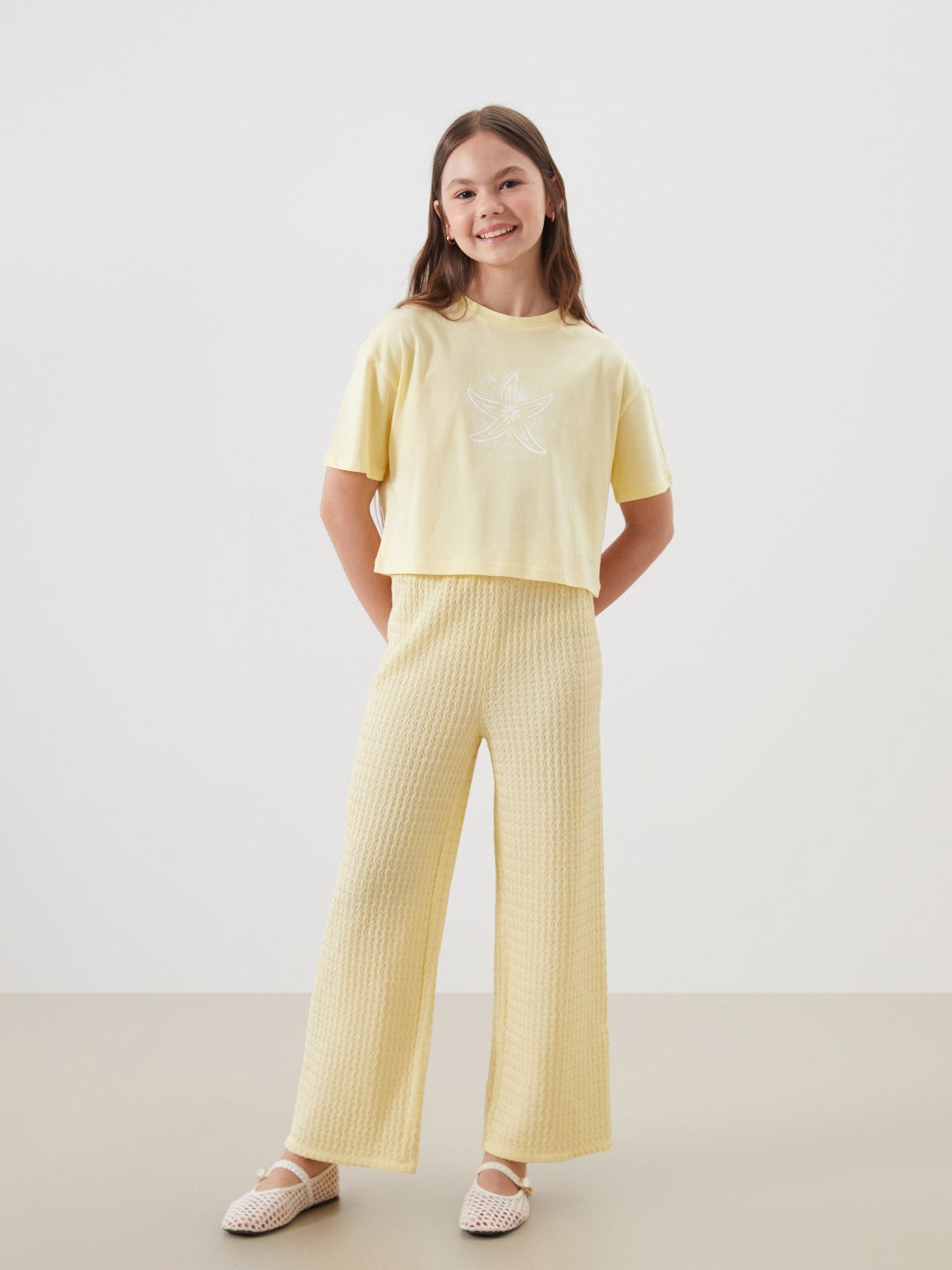 LCW Kids Elastic Waist Textured Girl Trousers