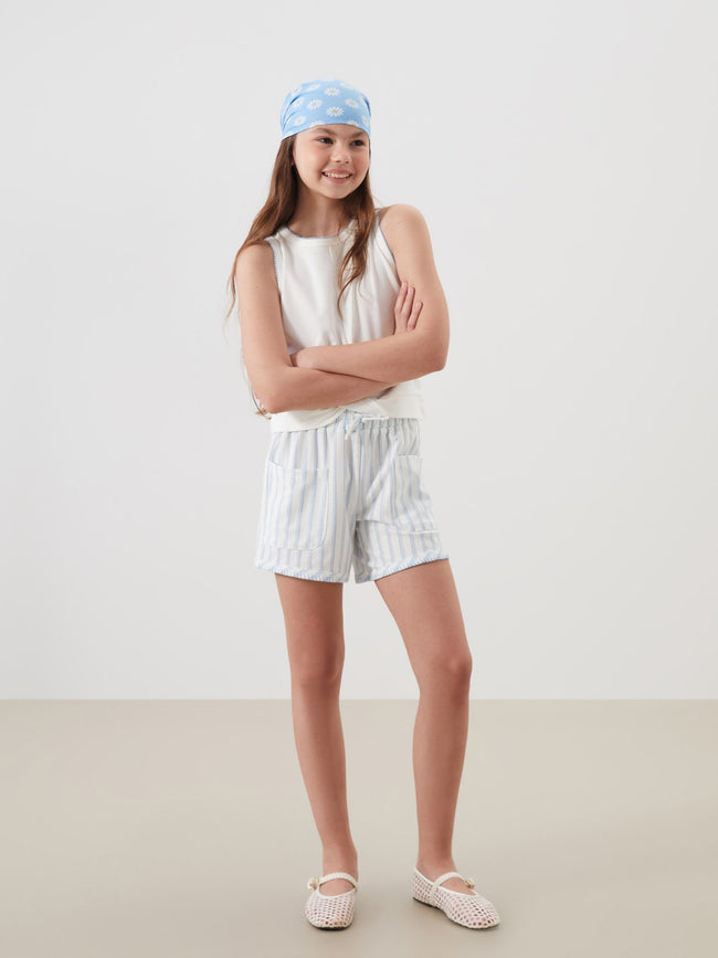 LCW Kids Elastic Waist Girls Shorts Hover Image