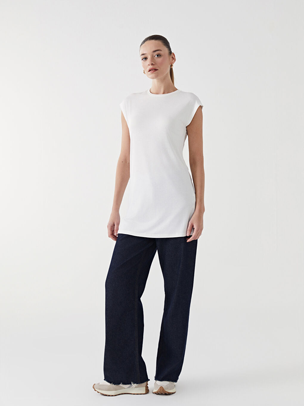 LCW Modest Black Crew Neck Women Tunic