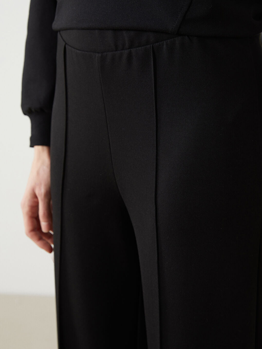 LCW Modest Beige Elastic Waist Wide Leg Women Sweatpants
