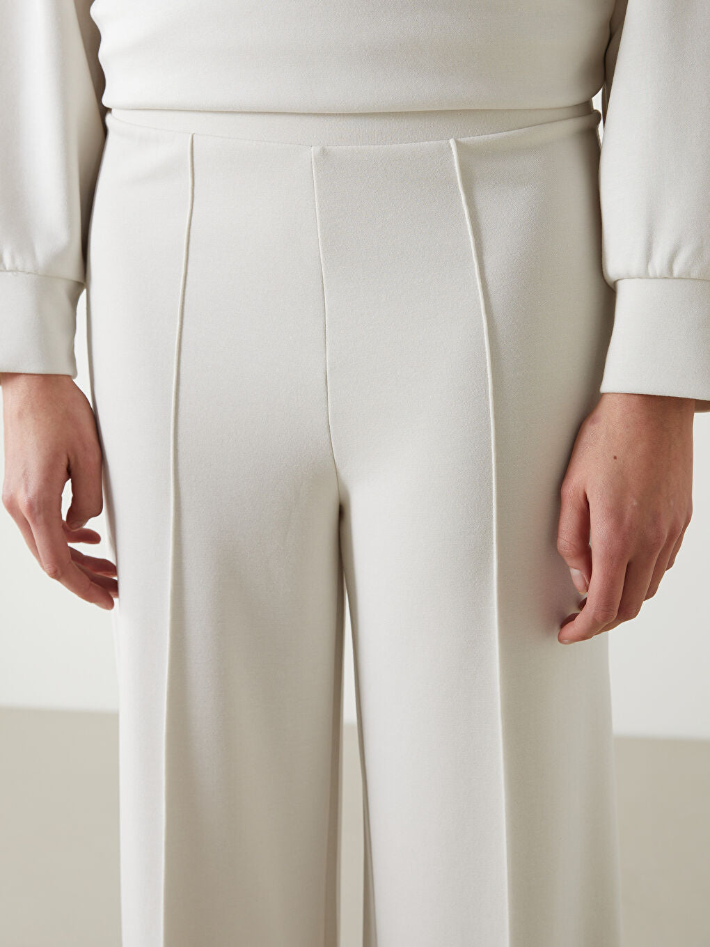 LCW Modest Beige Elastic Waist Wide Leg Women Sweatpants