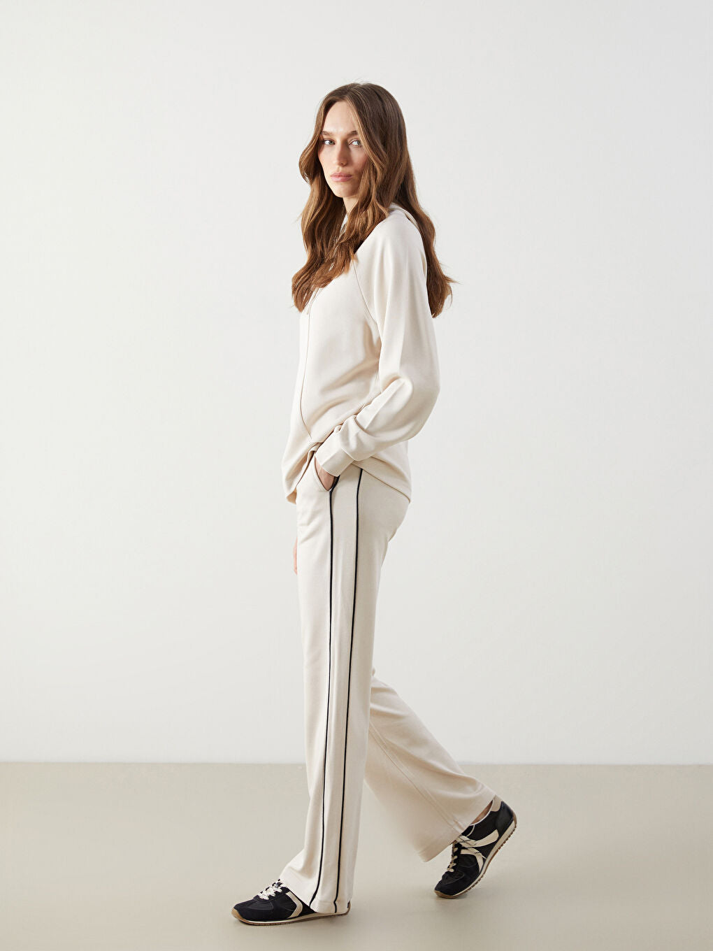 LCW Modest Beige Elastic Waist Women Hijab Sweatpants