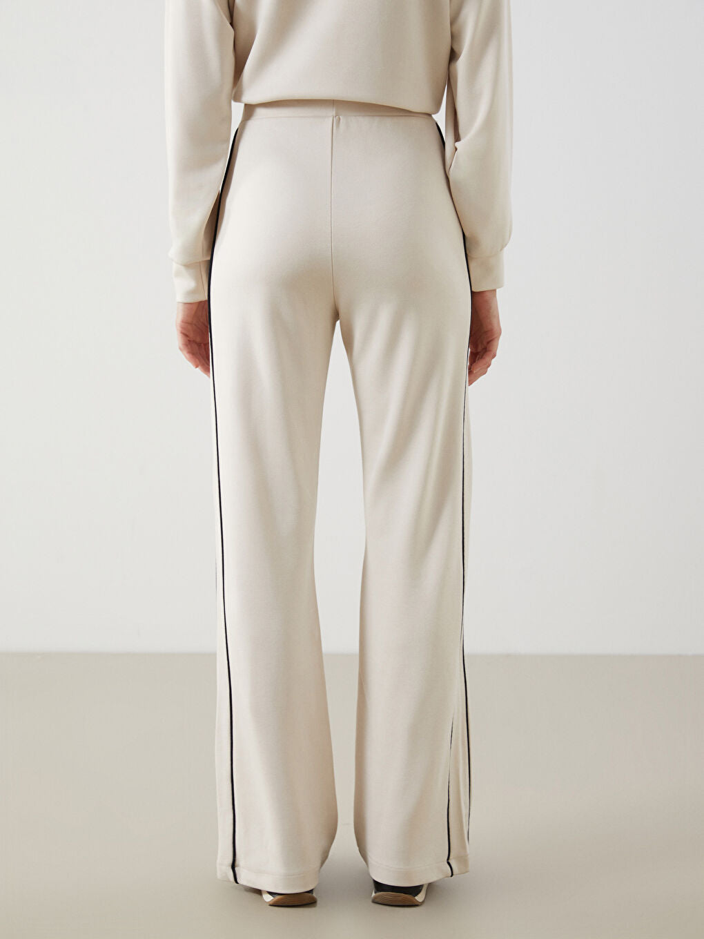 LCW Modest Beige Elastic Waist Women Hijab Sweatpants