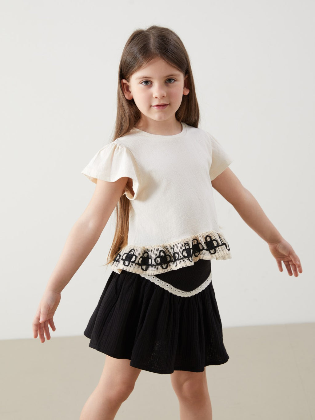 LCW Kids Crew Neck Embroidered Baby Girl T-Shirt