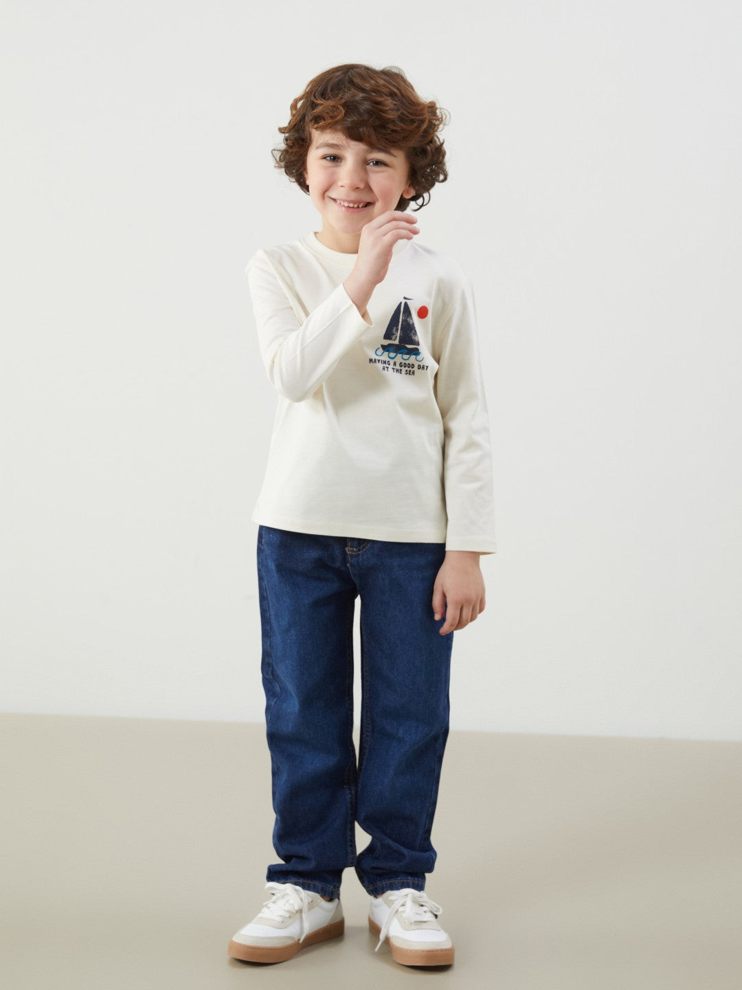 LCW Kids Crew Neck Printed Boy T-Shirt
