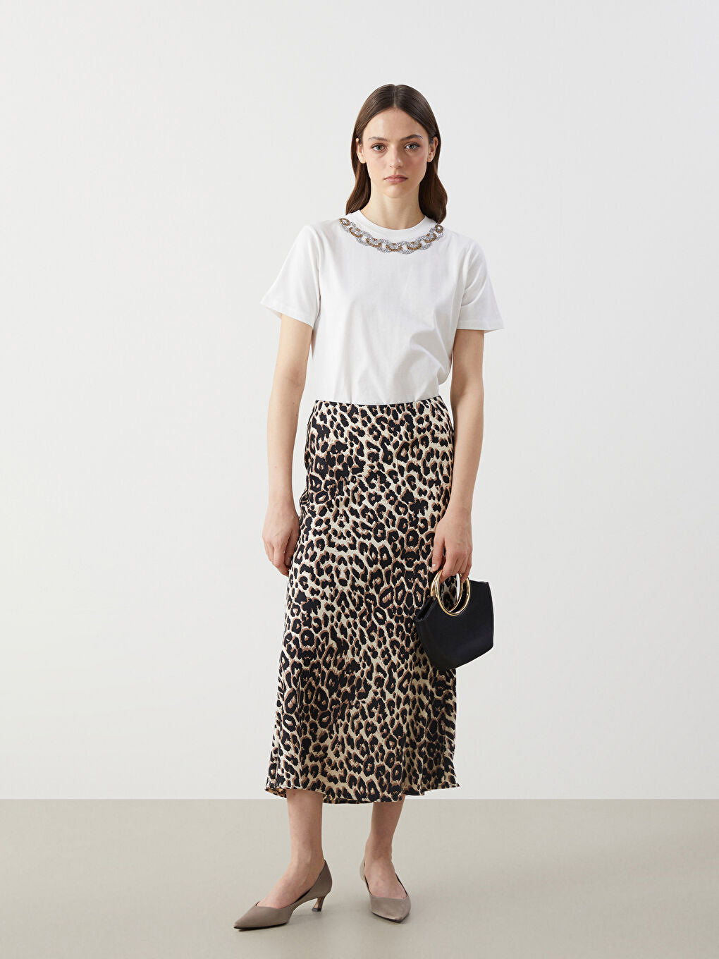 LCW Modest Ecru Crew Neck Embroidered Women T-Shirt