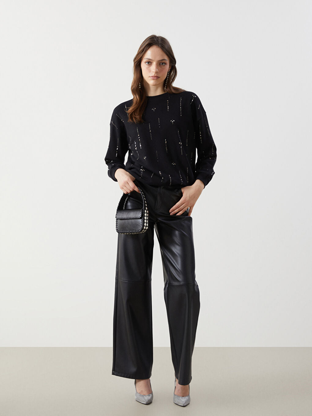 LCW Modest Black Crew Neck Stoned Women Sweatshirt Tunic