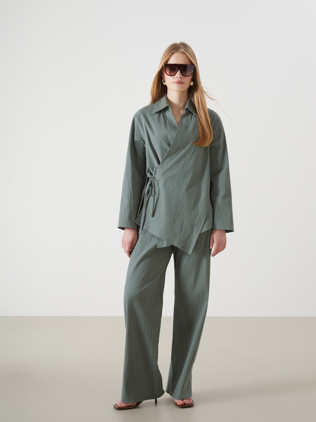 LCW Vision Shawl Collar Textured Oversize Women Kimono