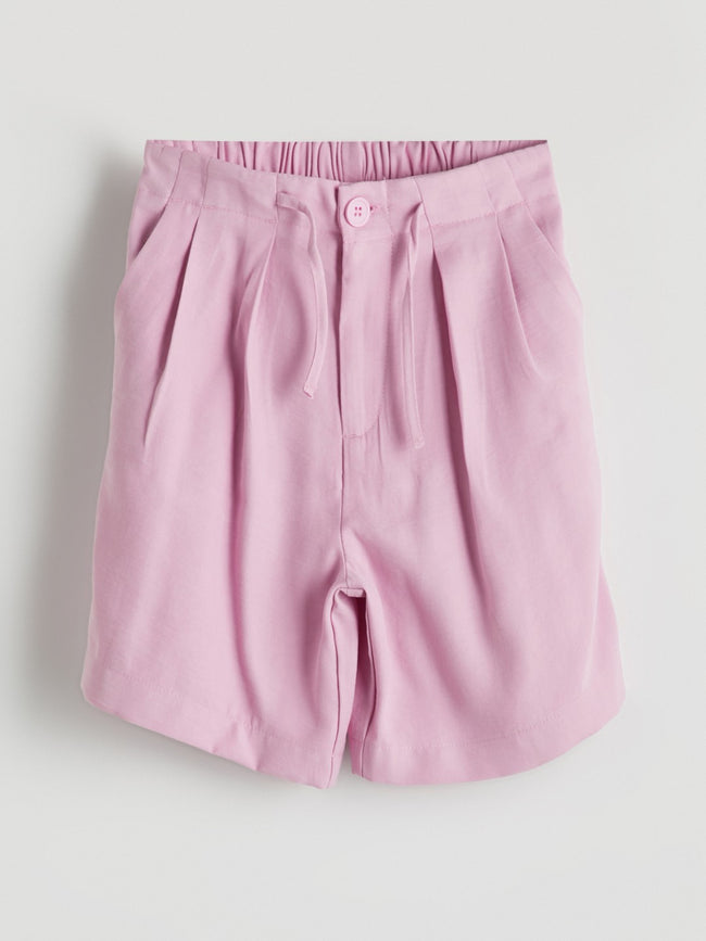 LCW Kids Elastic Waist Pleated Girls Shorts Hover Image