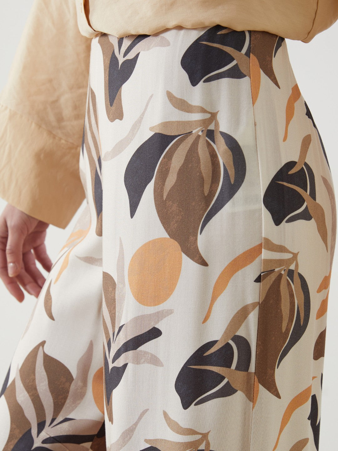 LCW Modest Elastic Waist Patterned Women Trousers