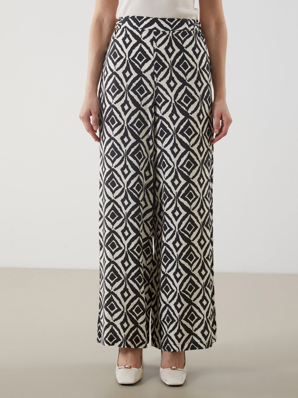 LCW Modest Elastic Waist Patterned Women Trousers