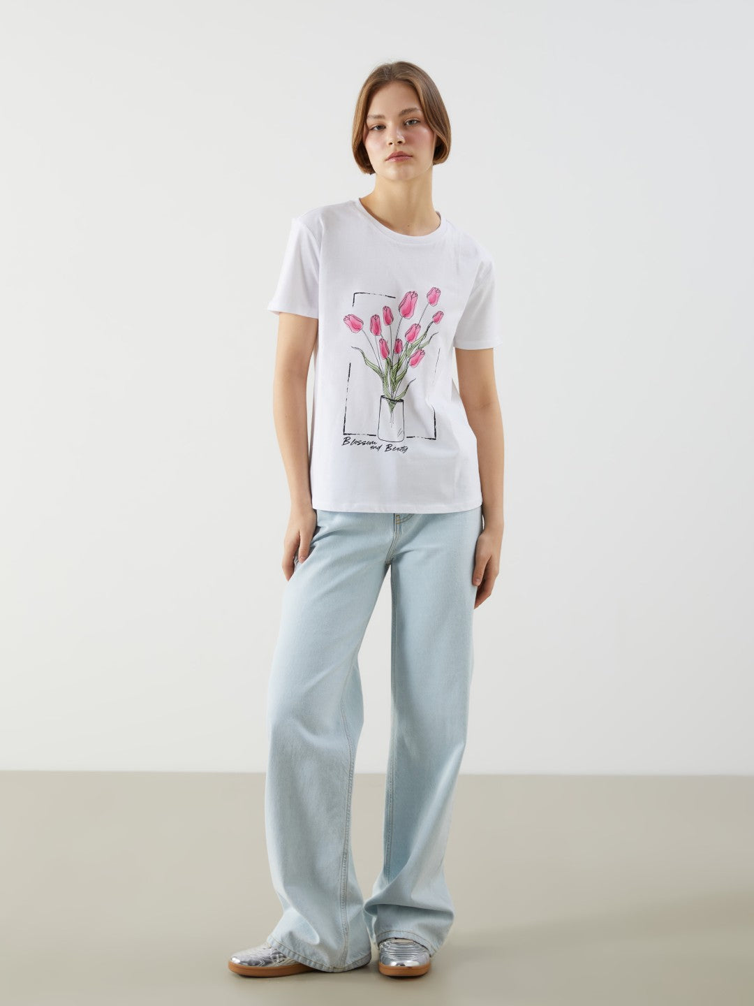 Xside White Crew Neck Rose Printed Women T-Shirt