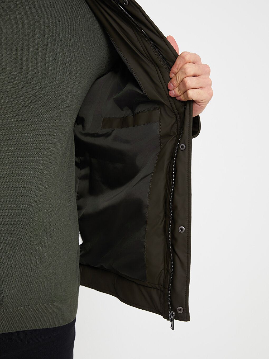 Standard Mold Stand Collar Men Puffer Coat