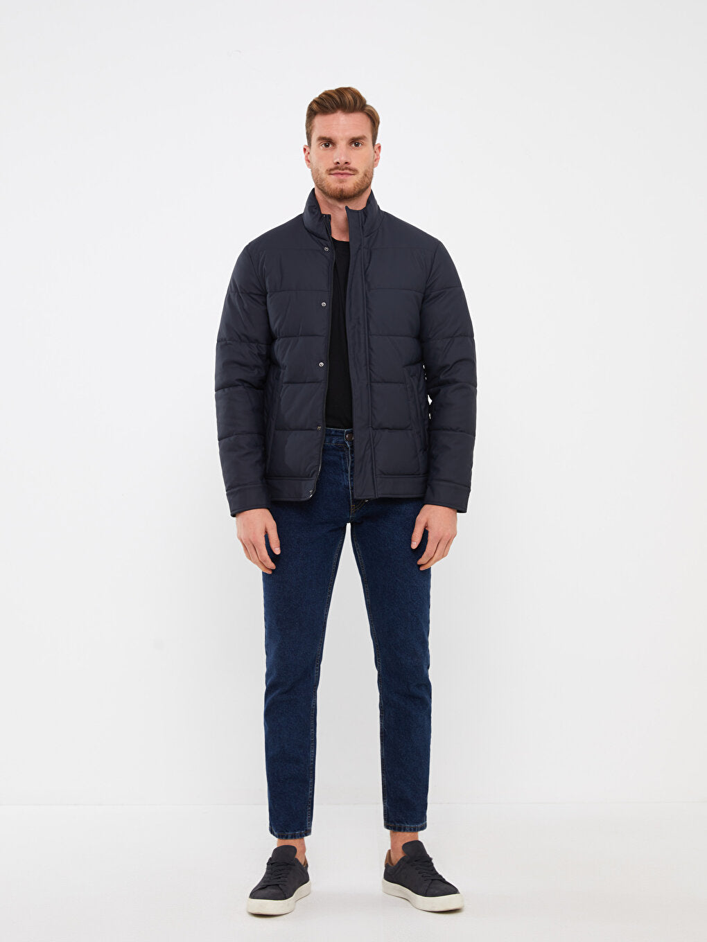 Standard Mold Stand Collar Men Puffer Coat