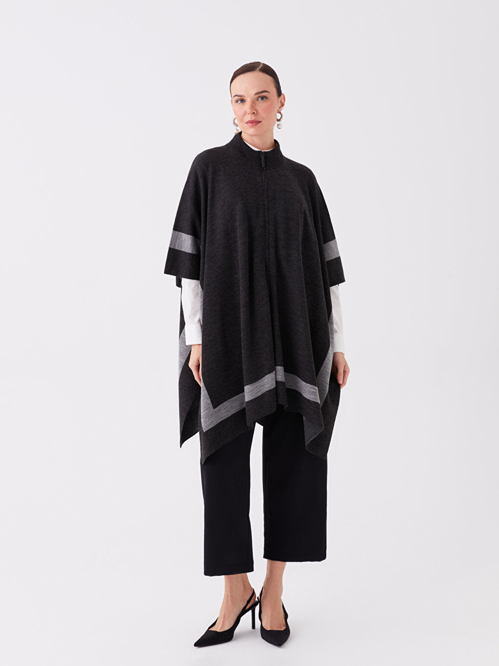 LC WAIKIKI Vertical Collar Strip Patterned Oversize Female Knitwear Poncho