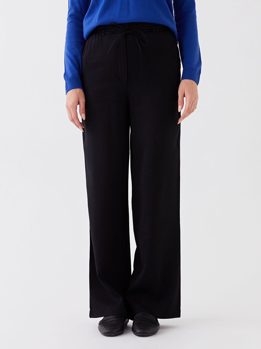 Comfortable Fit Women Trousers With Elastic Waist