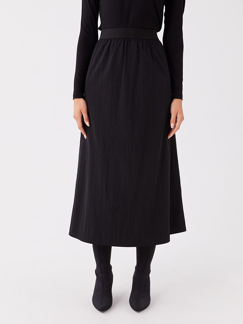 Comfortable Fit Women Skirt With Elastic Waist