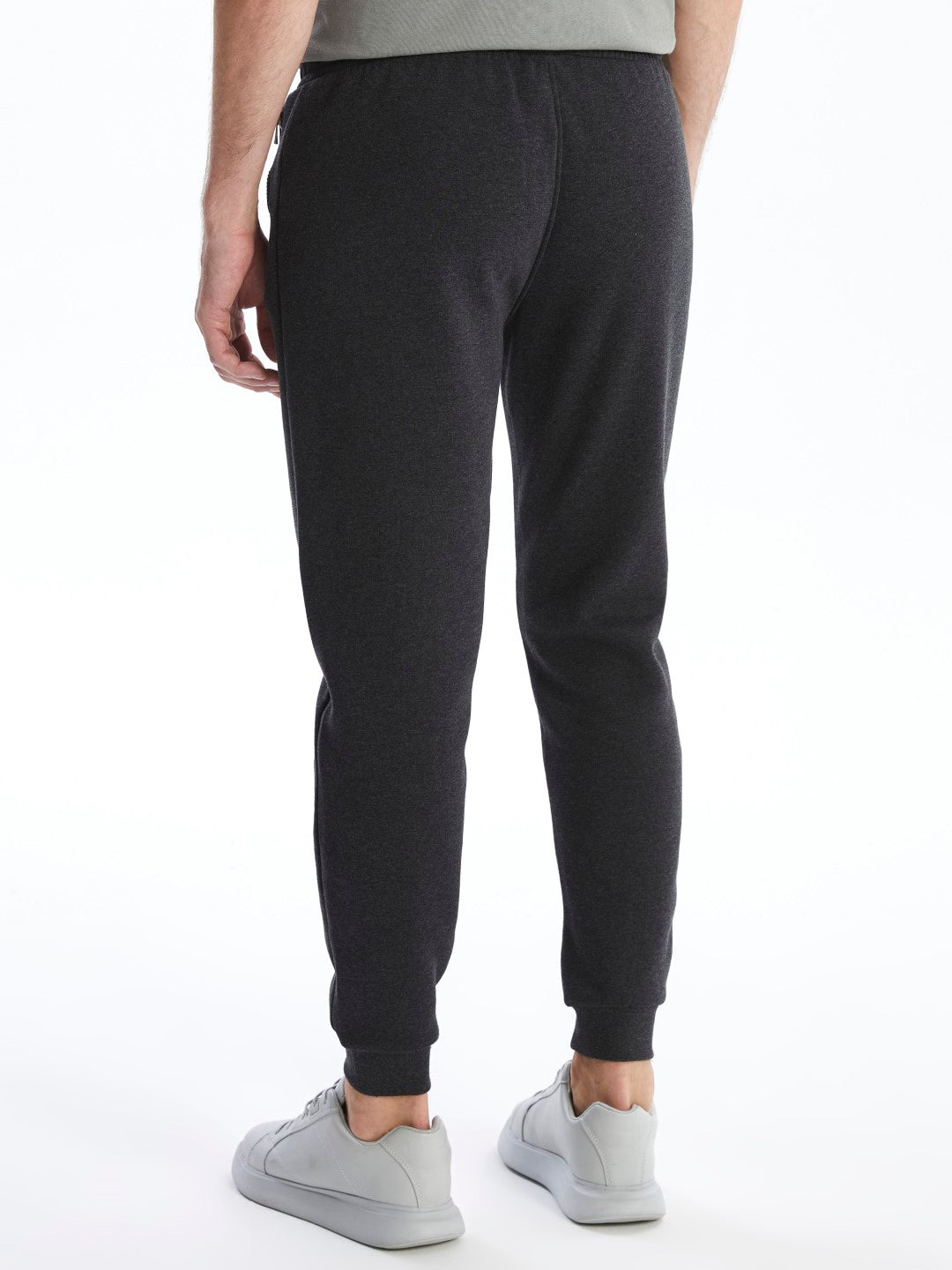 LCWAIKIKI Classic

New Black Standard Fit Men's Jogger Sweatpants