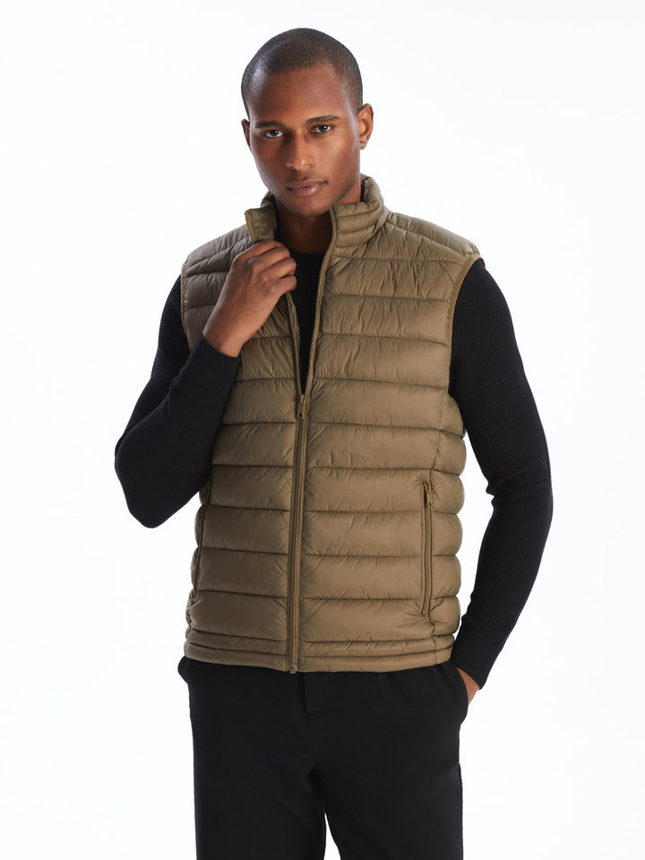 LCW Vision

New Black Standard Pattern Stand Collar Men's Puffer Vest