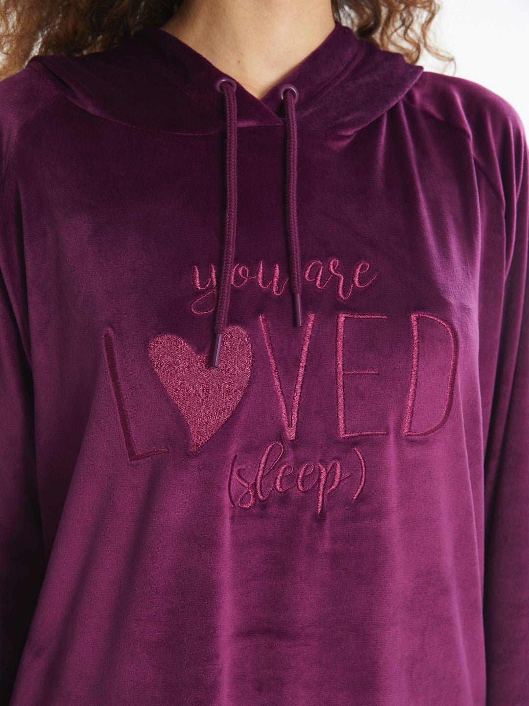 LCW DREAM

Matte Purple Hooded Velvet Women's Pajama Top