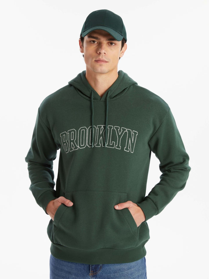 LCW Casual

Dark Green Long Sleeve Embroidered Men's Hoodie