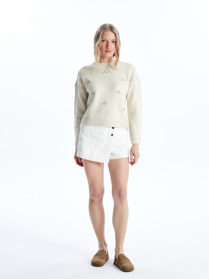 XSIDE

Beige Crew Neck Embroidered Long Sleeve Women's Knitwear Sweater