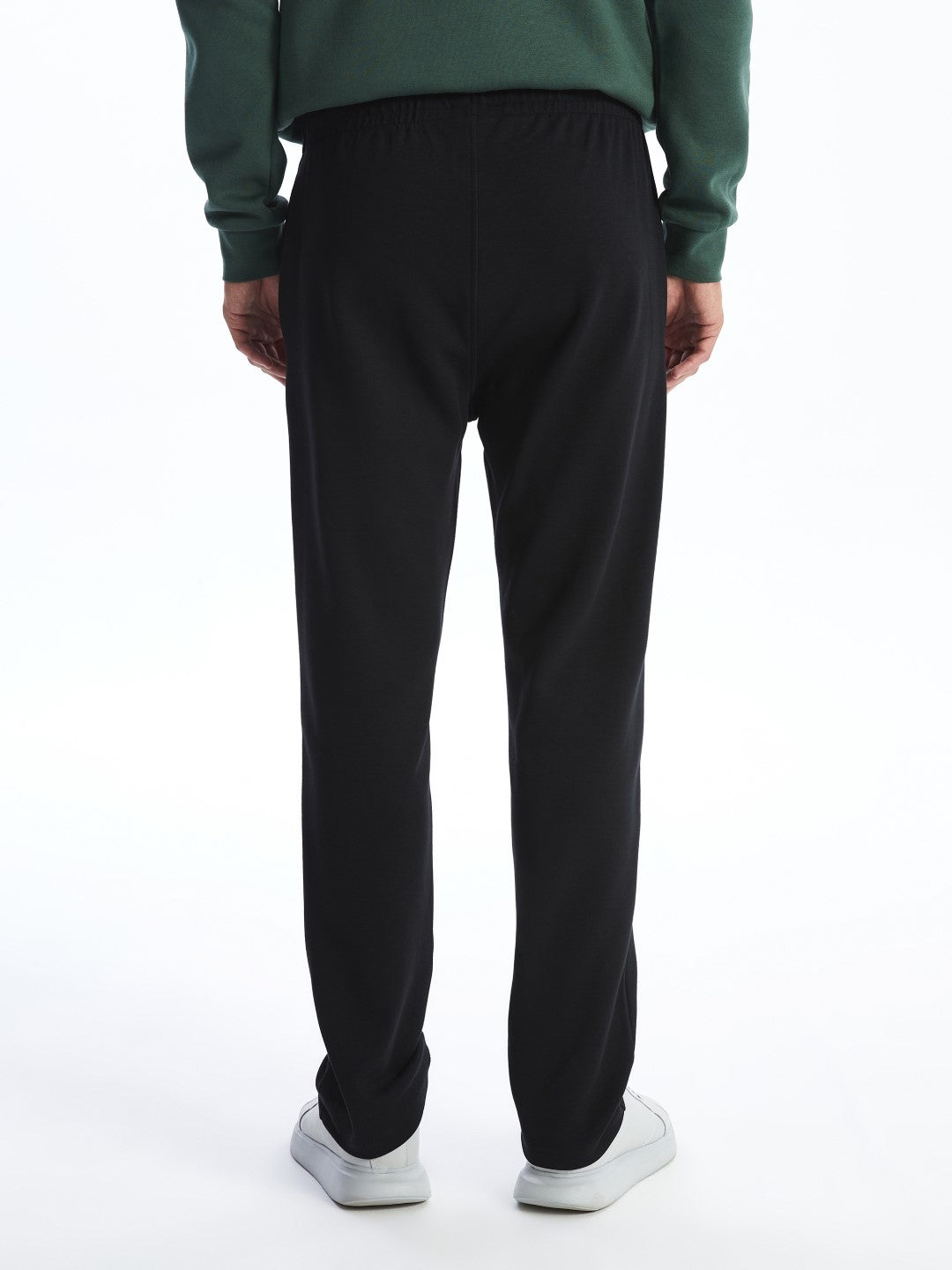 LCWAIKIKI Classic

New Black Standard Fit Men's Sweatpants